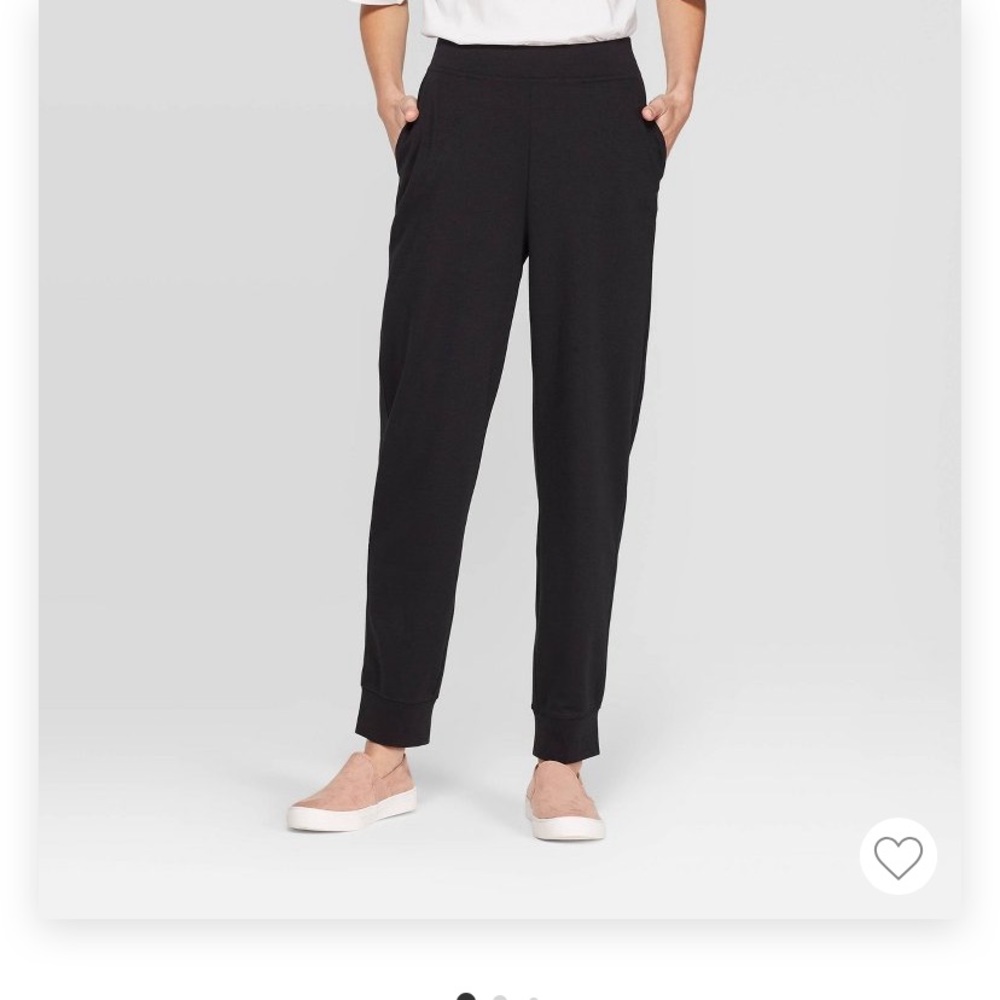 Medium size women black joggers